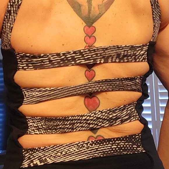 Equilibrium Tank/Workout Top Athletic - Picture 2 of 3